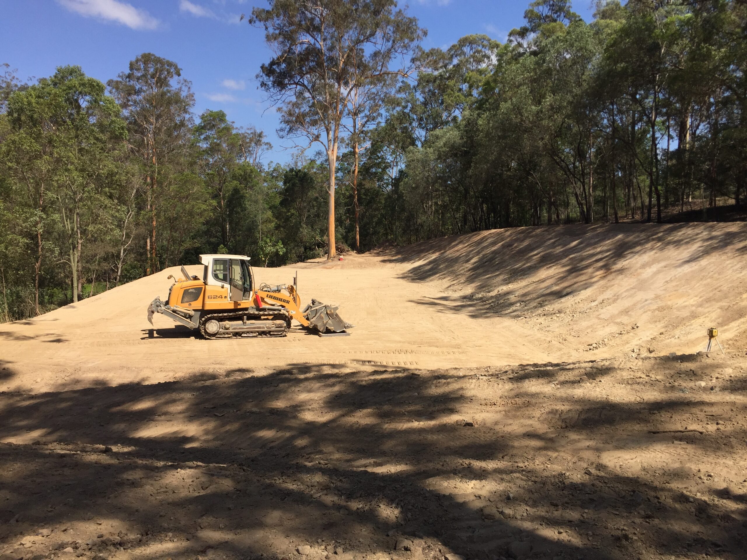 Drott Hire Brisbane Gold Coast - Earthmoving,site clearing